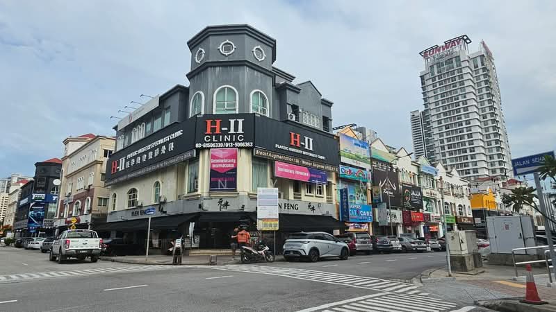 Shop for Sale in Dataran Sunway (Kota Damansara) - Henry Lim - Exterior - PropertyGuru.com.my