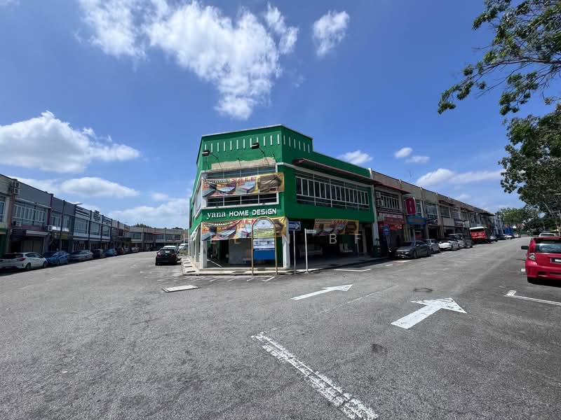 Kedai untuk Disewa di Bukit Piatu (Melaka) - Helen BF - Exterior - PropertyGuru.com.my