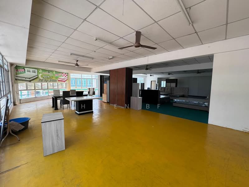 Kedai untuk Disewa di Bukit Piatu (Melaka) - Helen BF - Interior - PropertyGuru.com.my