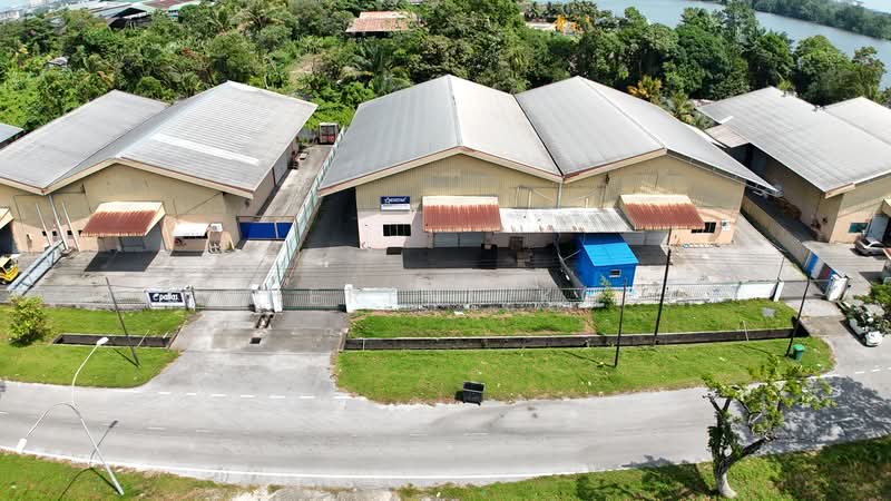 Semi-D Factory for Rent in Pending Industrial Estate (Kuching) - Sherene Kok - Exterior - PropertyGuru.com.my