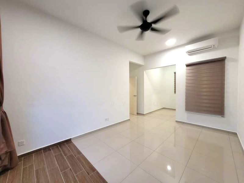 Kondominium untuk Dijual di SummerSkye Residences - Jerry So - Living Room - PropertyGuru.com.my