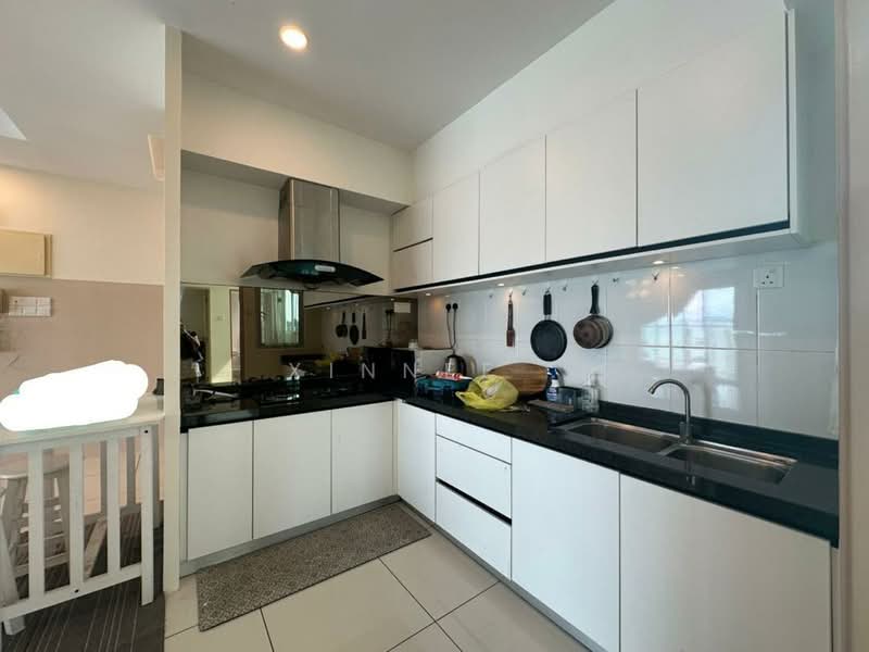 Kondominium untuk Disewa di The Latitude Condominium - Xinnee . - Kitchen - PropertyGuru.com.my