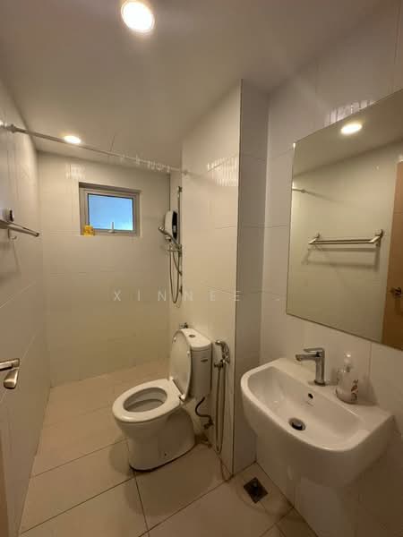 Kondominium untuk Disewa di The Latitude Condominium - Xinnee . - Bathroom - PropertyGuru.com.my