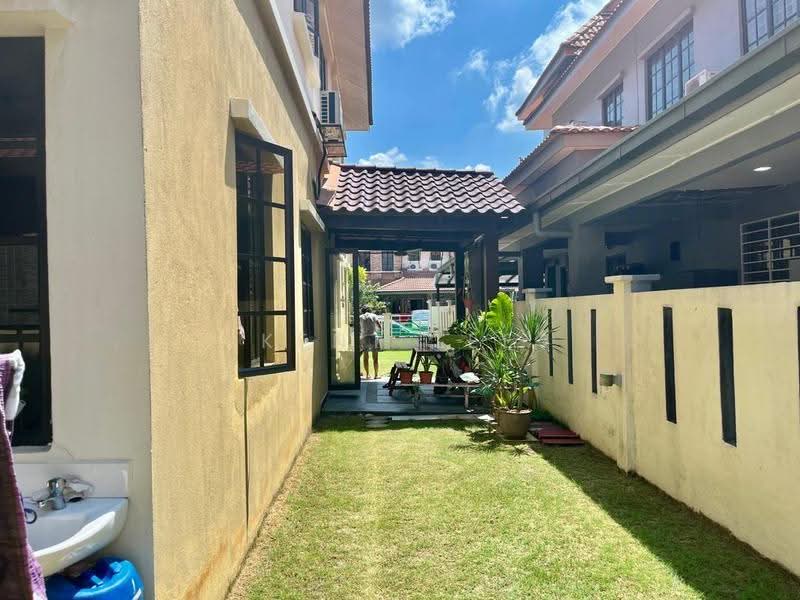 Semi-Detached House for Sale in Bandar Nusaputra (Puchong) - Kent Lee - Exterior - PropertyGuru.com.my