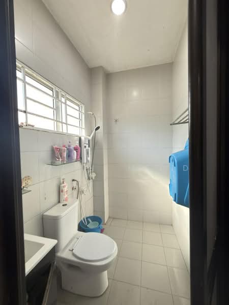 Terraced House for Sale in Sungai Buloh (Selangor) - Fadhil Majid - Bathroom - PropertyGuru.com.my