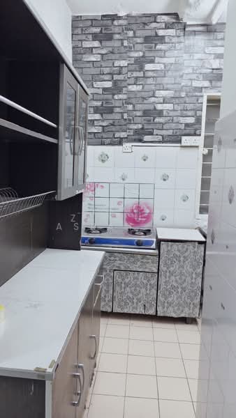 Flat for Sale at Nuri - Zairul Asrah Zulkefli - Kitchen - PropertyGuru.com.my
