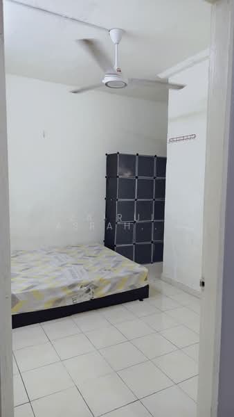 Flat for Sale at Nuri - Zairul Asrah Zulkefli - Bedroom - PropertyGuru.com.my