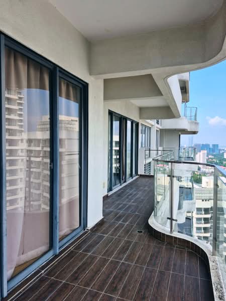 Condominium for Sale at Bay Laurel @ Country Garden Danga Bay - Healer Lau - PropertyGuru.com.my