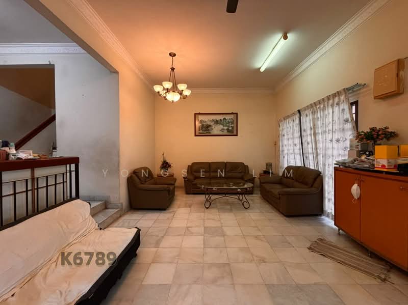 Rumah Teres 2 Tingkat untuk Dijual di Bukit Jelutong (Shah Alam) - Yongsen Lim - Living Room - PropertyGuru.com.my