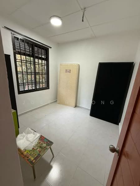 Rumah Teres 2 Tingkat untuk Disewa di Taman Tan Sri Yaacob (Johor Bahru) - Joseph Wong - Bedroom - PropertyGuru.com.my