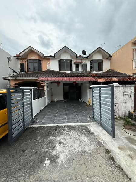 Rumah Teres 2 Tingkat untuk Disewa di Taman Tan Sri Yaacob (Johor Bahru) - Joseph Wong - Exterior - PropertyGuru.com.my