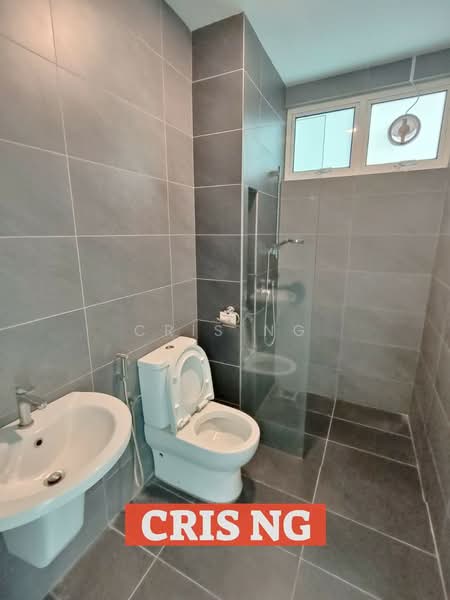 Kondominium untuk Dijual di Setia Pinnacle - Cris Ng - Bathroom - PropertyGuru.com.my