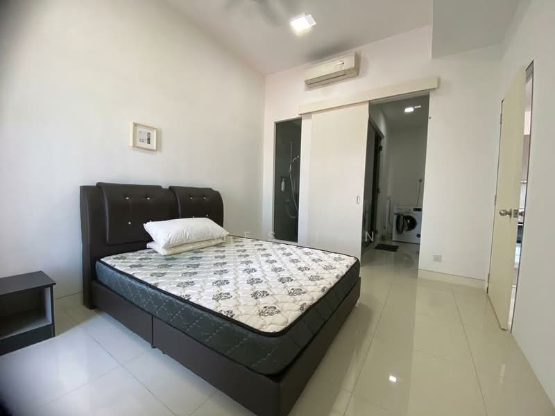 Servis Apartment untuk Disewa di Arnica @ Tropicana Gardens - James Tan - Bedroom - PropertyGuru.com.my