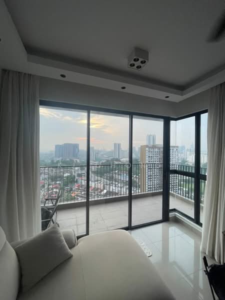 Kondominium untuk Dijual di Kuchai Sentral - KJ Chong - Balcony - PropertyGuru.com.my