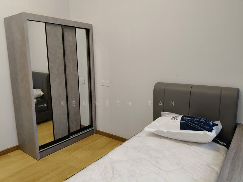 Condominium for Rent at Bay Point @ Country Garden Danga Bay - Kenneth Tan - Bedroom - PropertyGuru.com.my