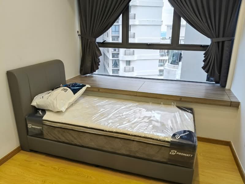 Condominium for Rent at Bay Point @ Country Garden Danga Bay - Kenneth Tan - Bedroom - PropertyGuru.com.my