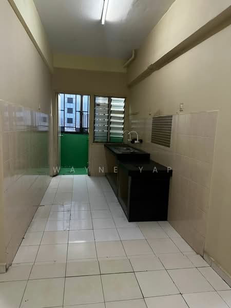 Kondominium untuk Dijual di Kepong Sentral Condominium - Wayne Yap - Kitchen - PropertyGuru.com.my