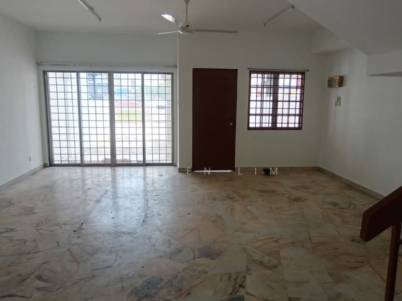 Terraced House for Rent in Bandar Bukit Puchong (Puchong) - Darren Lim - Living Room - PropertyGuru.com.my