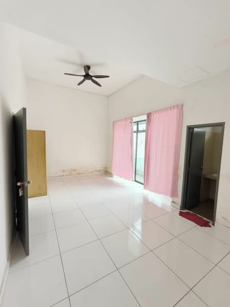 Rumah Kluster untuk Dijual di Taman Lagenda Putra (Kulai) - Eddy Chan - Interior - PropertyGuru.com.my