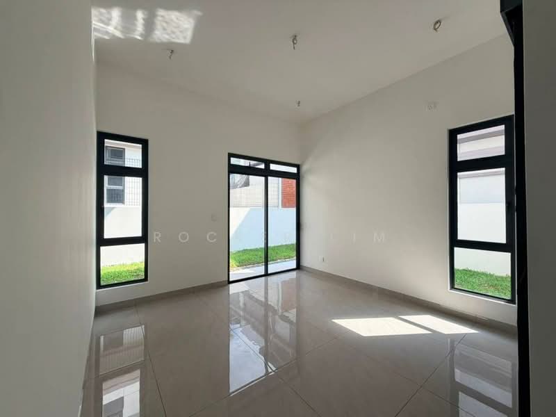 Semi-Detached House for Sale in Bandar Uda Utama (Johor Bahru) - Rocker Lim - PropertyGuru.com.my