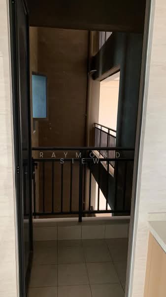 Servis Apartment untuk Dijual di Aradia Residence @ Lake City KL North - Raymond Siew - Corridor - PropertyGuru.com.my