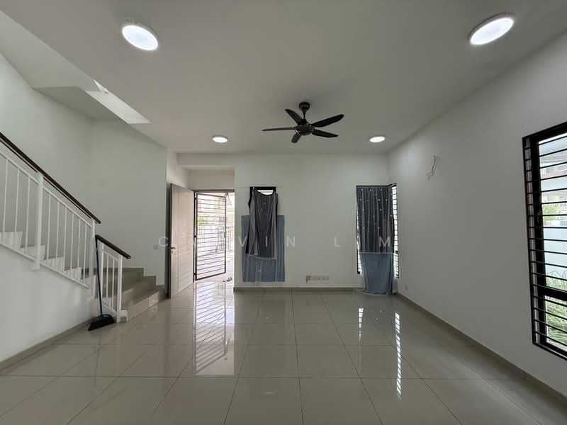 Semi-Detached House for Sale in Setia Alam (Selangor) - Calvin Lim - Living Room - PropertyGuru.com.my
