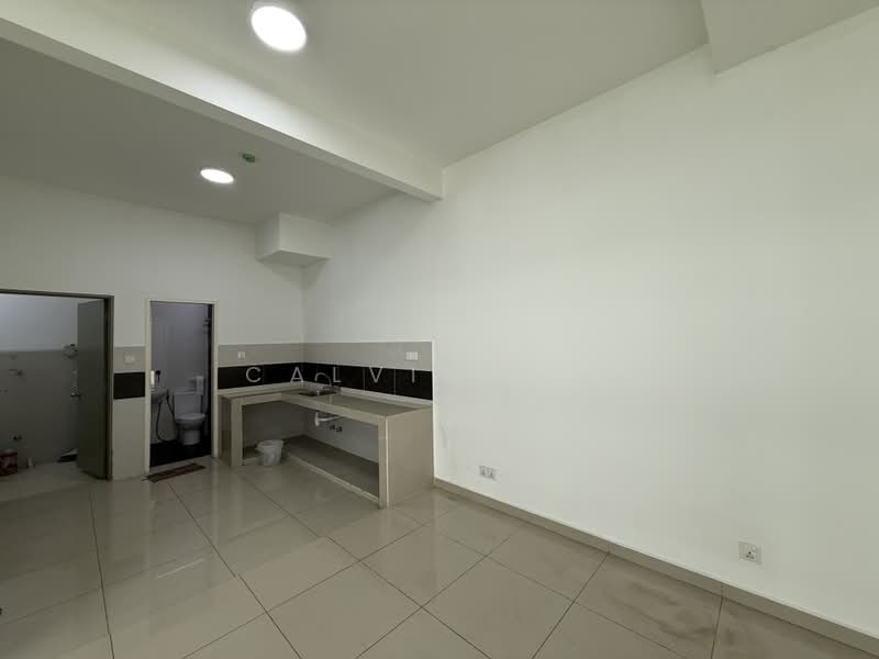 Semi-Detached House for Sale in Setia Alam (Selangor) - Calvin Lim - Kitchen - PropertyGuru.com.my