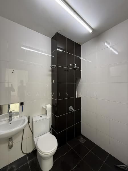 Semi-Detached House for Sale in Setia Alam (Selangor) - Calvin Lim - Bathroom - PropertyGuru.com.my