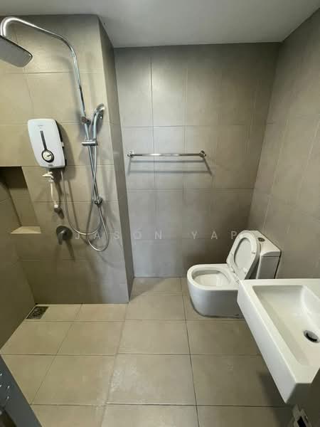 Service Residence for Sale at Astetica Residences - Jason Yap - Bathroom - PropertyGuru.com.my