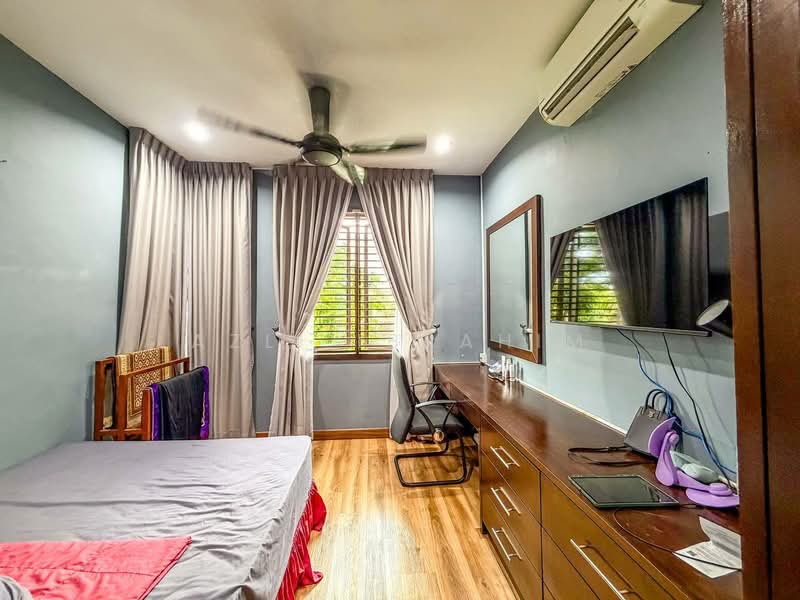 Rumah Banglo untuk Dijual di Bukit Rahman Putra (Sungai Buloh) - Azli Ibrahim - Bedroom - PropertyGuru.com.my