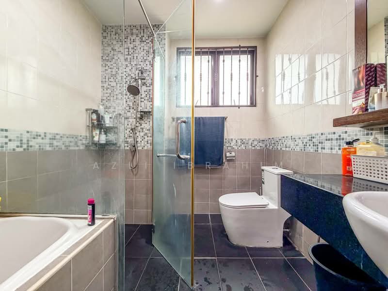 Rumah Banglo untuk Dijual di Bukit Rahman Putra (Sungai Buloh) - Azli Ibrahim - Bathroom - PropertyGuru.com.my