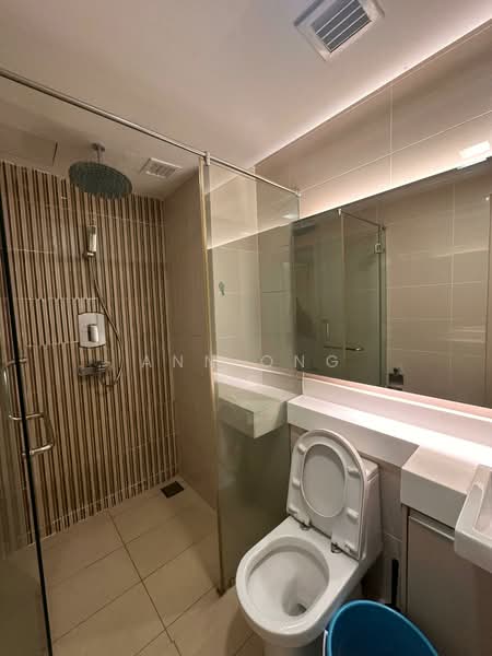 Service Residence for Sale at Suasana Bukit Ceylon / Raja Chulan Residences - Ann Ong - Bathroom - PropertyGuru.com.my
