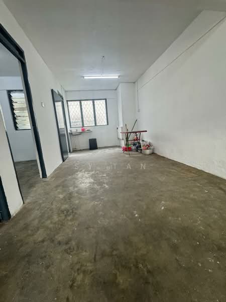 Flat for Sale at Flat Taman Ungku Tun Aminah - SY Tan - Interior - PropertyGuru.com.my
