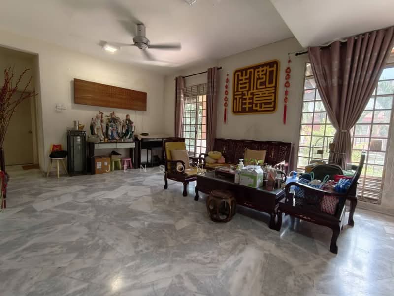 Terraced House for Sale in Alam Damai (Cheras) - Jenson Low - Living Room - PropertyGuru.com.my