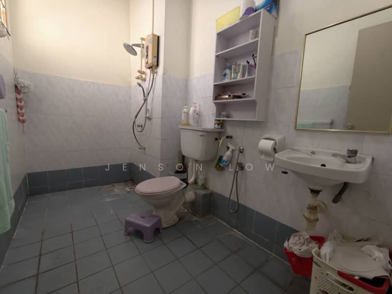 Terraced House for Sale in Alam Damai (Cheras) - Jenson Low - Bathroom - PropertyGuru.com.my
