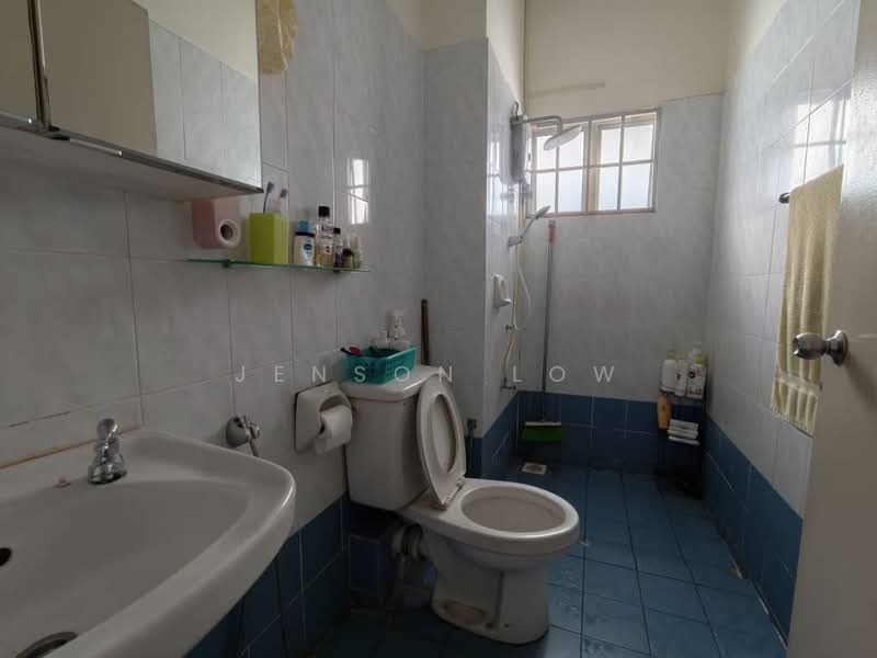 Terraced House for Sale in Alam Damai (Cheras) - Jenson Low - Bathroom - PropertyGuru.com.my