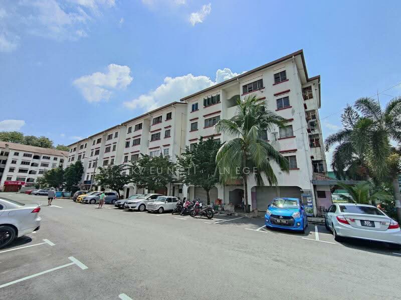Rumah Flat untuk Dijual di Subang Perdana Goodyear Court 10 - Kent Lee - Exterior - PropertyGuru.com.my