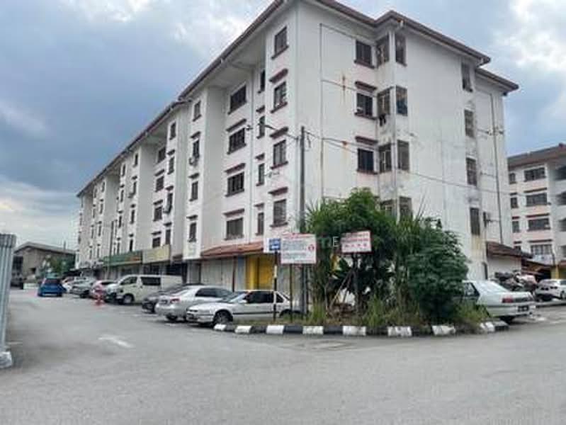 Rumah Flat untuk Dijual di Subang Perdana Goodyear Court 10 - Kent Lee - Exterior - PropertyGuru.com.my