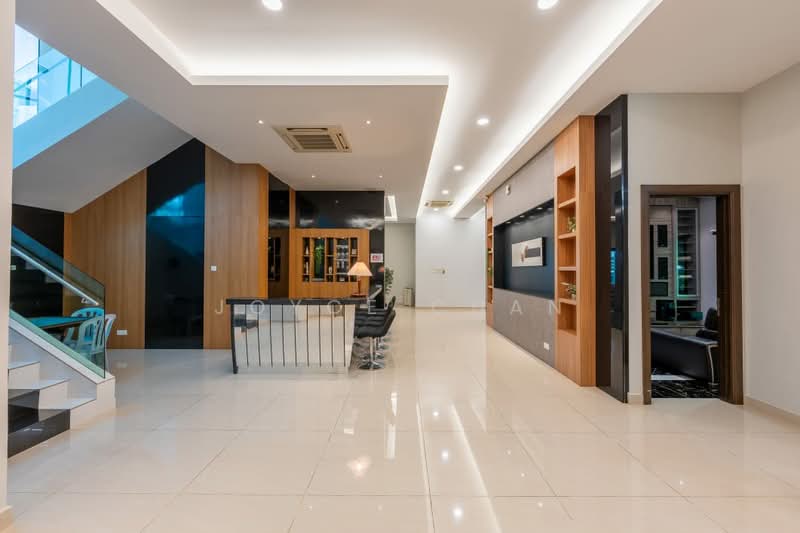 Rumah Banglo untuk Disewa di Kajang (Selangor) - Joyce Chan - Entrance - PropertyGuru.com.my