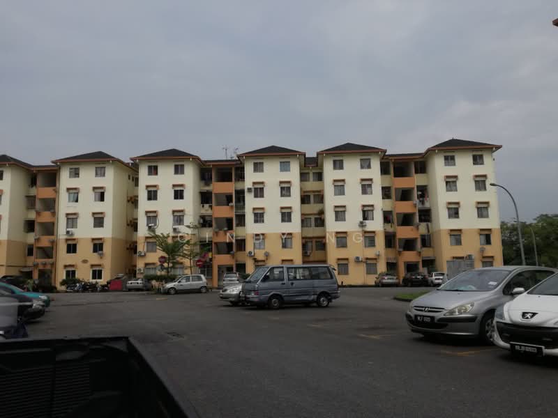 Pangsapuri untuk Dijual di Subang Perdana Goodyear Court 5 - Cindy Ng - Exterior - PropertyGuru.com.my