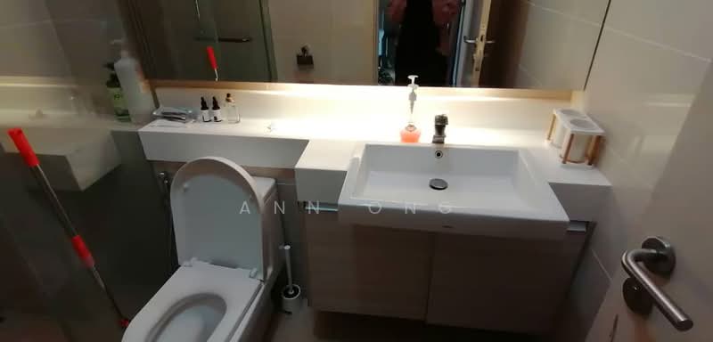Servis Apartment untuk Dijual di Suasana Bukit Ceylon / Raja Chulan Residences - Ann Ong - Bathroom - PropertyGuru.com.my