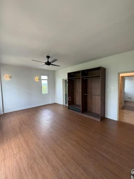 Kondominium untuk Disewa di Bungaraya Condominium - Jc Lee - Bedroom - PropertyGuru.com.my