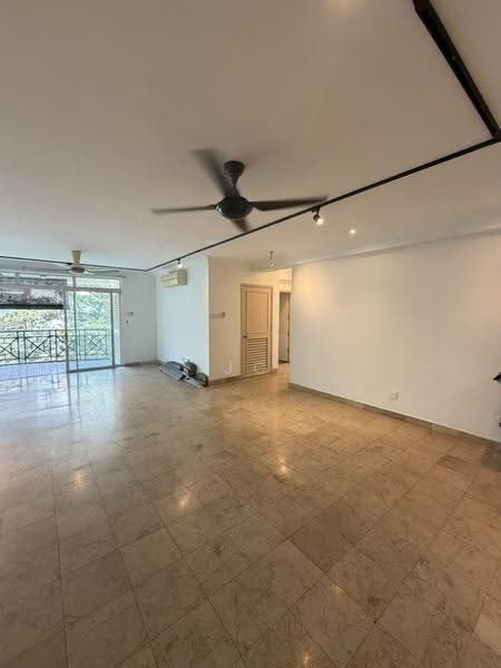 Kondominium untuk Disewa di Bungaraya Condominium - Jc Lee - Living Room - PropertyGuru.com.my