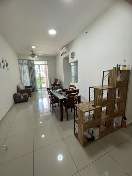 Kondominium untuk Disewa di Mutiara Ville - Kim Siew Pui - Living Room - PropertyGuru.com.my