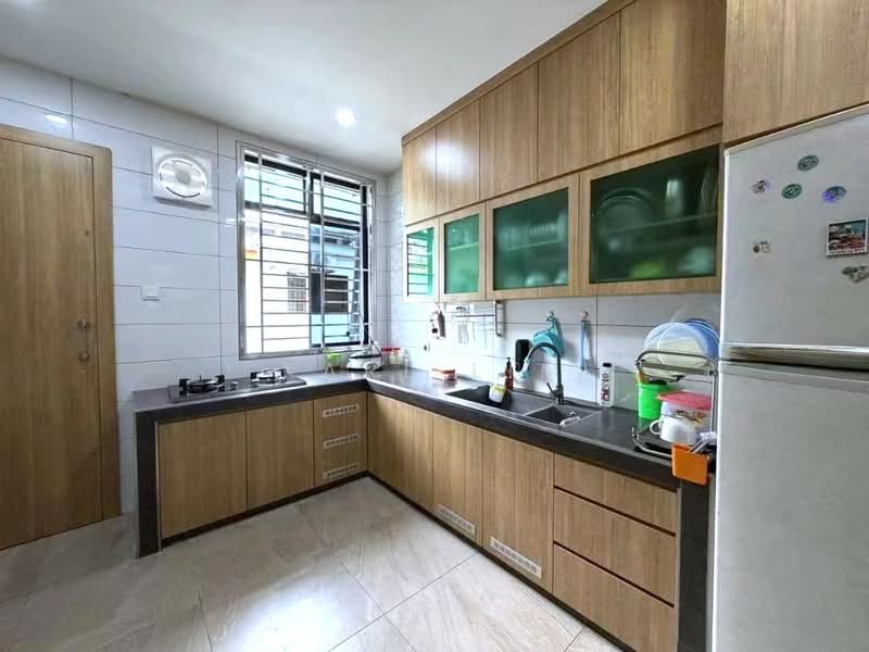 Rumah Teres 1 Tingkat untuk Dijual di Taman Puteri Wangsa (Ulu Tiram) - Karl Lim - Kitchen - PropertyGuru.com.my