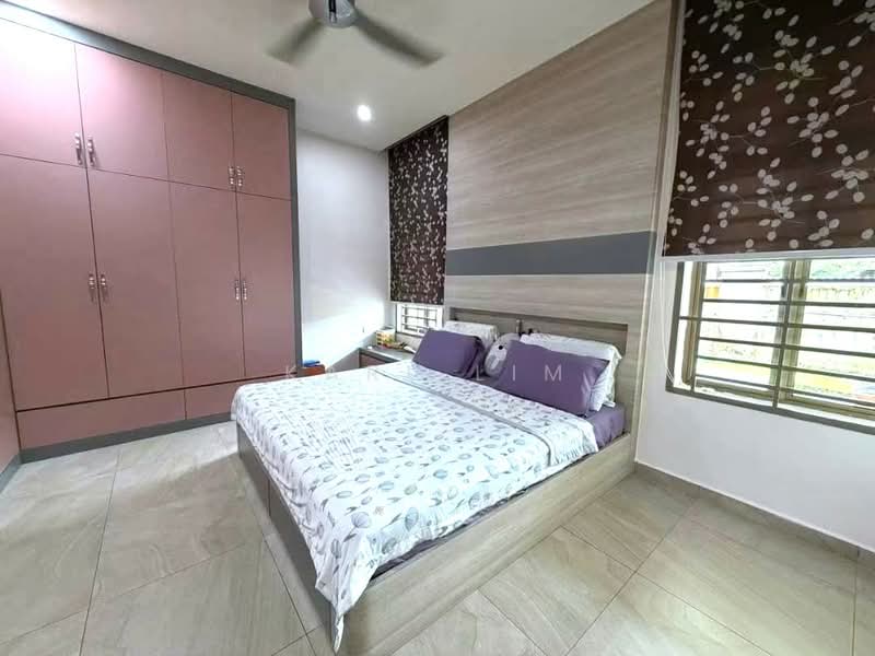 Rumah Teres 1 Tingkat untuk Dijual di Taman Puteri Wangsa (Ulu Tiram) - Karl Lim - Bedroom - PropertyGuru.com.my