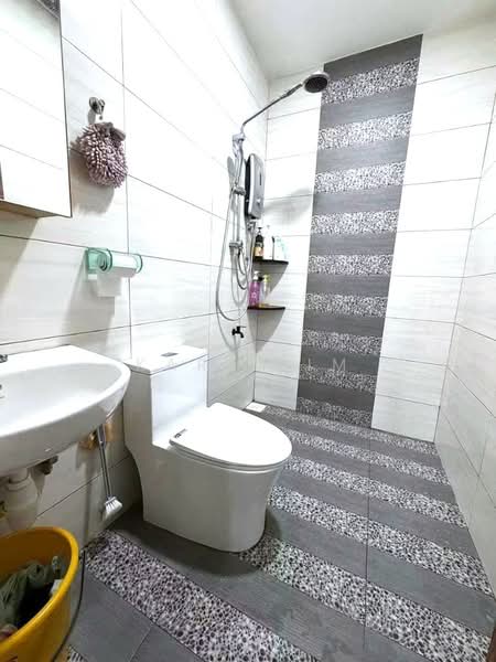 Rumah Teres 1 Tingkat untuk Dijual di Taman Puteri Wangsa (Ulu Tiram) - Karl Lim - Bathroom - PropertyGuru.com.my