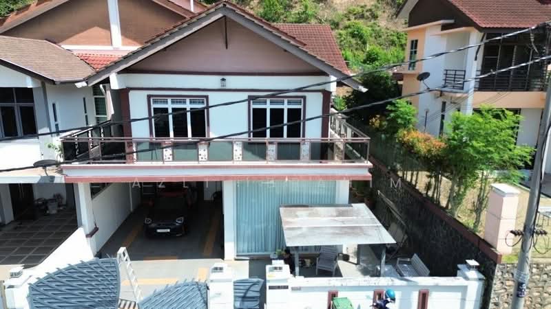 Rumah Berkembar untuk Dijual di Sungai Merab (Dengkil) - Azli Ibrahim - Exterior - PropertyGuru.com.my