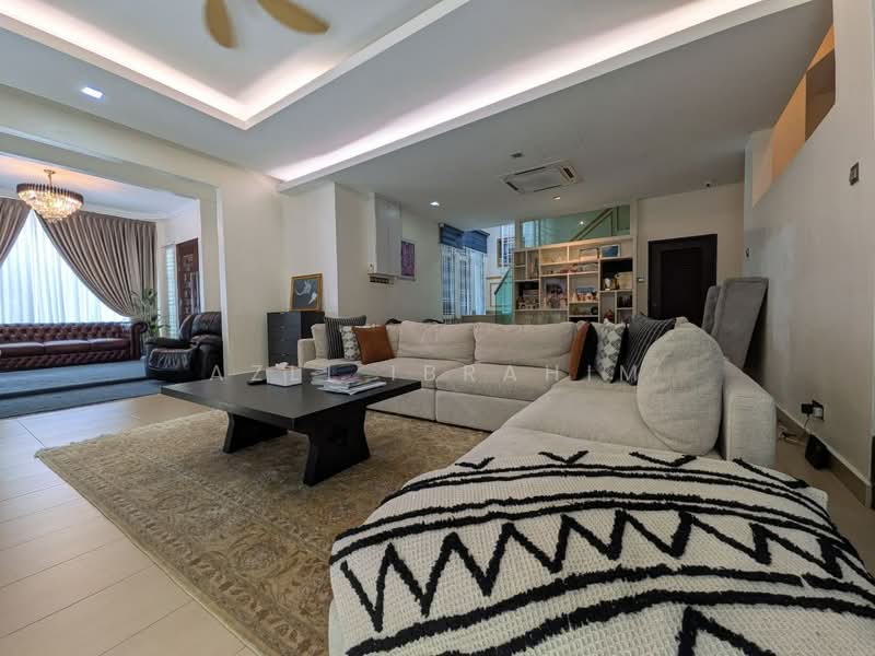 Rumah Berkembar untuk Dijual di Sungai Merab (Dengkil) - Azli Ibrahim - Living Room - PropertyGuru.com.my