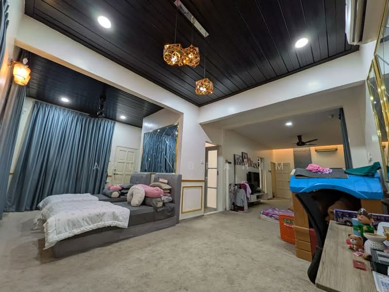 Rumah Berkembar untuk Dijual di Sungai Merab (Dengkil) - Azli Ibrahim - Bedroom - PropertyGuru.com.my